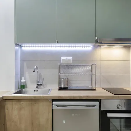 Apartment Elaia 5 *